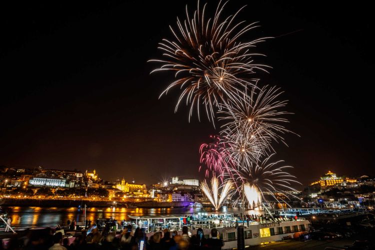 Fogos de artifício no Porto