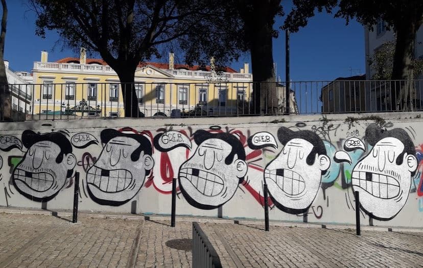 Museu dos Remédios - Nacionalidade Portuguesa